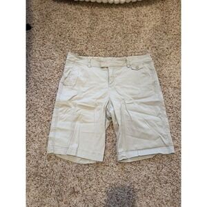 Dockers Mid Rise Curvy Chino Shorts Light Khaki Tan Size 12 Casual Summer